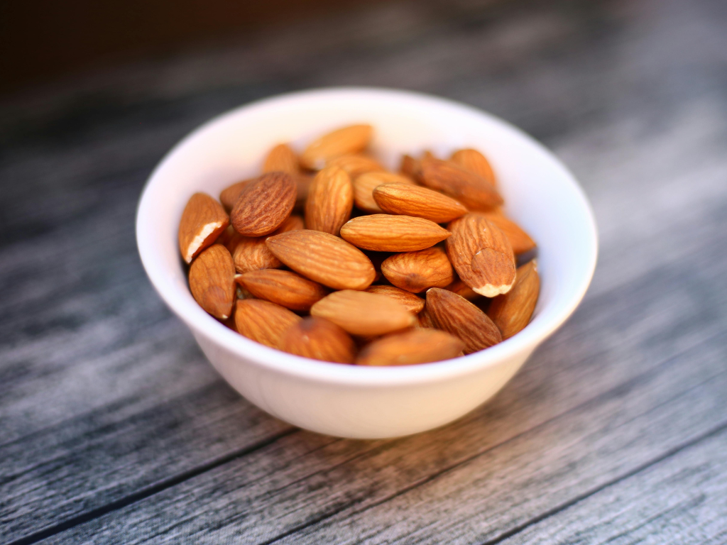 Magnesium in almonds